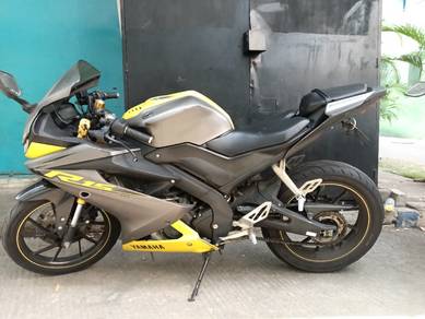 Yamaha R15