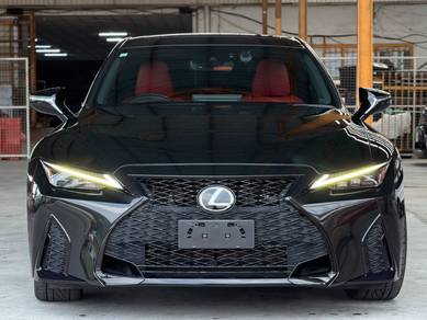 Lexus IS 300 F SPORT MODE BLACK in Johor Bahru, JHR