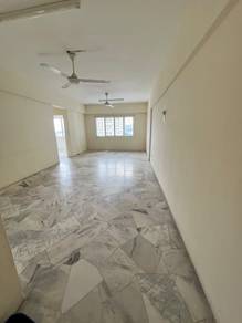 Condominium For Sale in Vista Prima