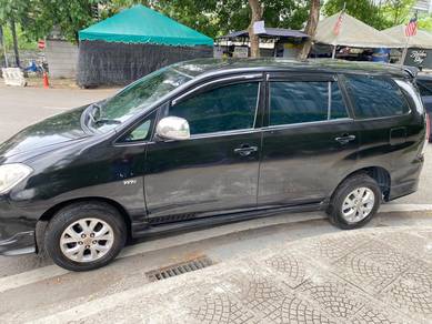 Toyota Innova E in Ampang Hilir, KUL