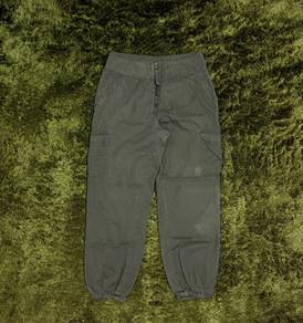 Cargo Pant sz 29.:::