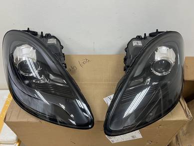 Porsche 718 headlamp