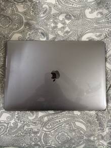 macbook pro 15 inch year 2019