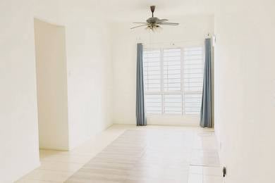 Apartment For Rent in Baiduri Courts (Bukit Puchong)