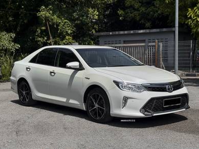 2015 Toyota Camry HYBRID
