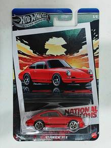 Hot Wheels 67 Porsche 911 R silver series merah