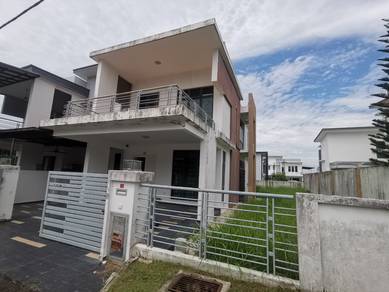 Semi-Detached House For Sale in Ayer Keroh,MLK