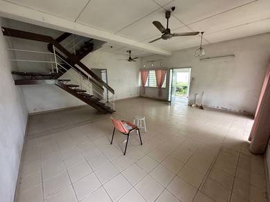 Semi-Detached House For Sale in Tanjung Bungah,PNG