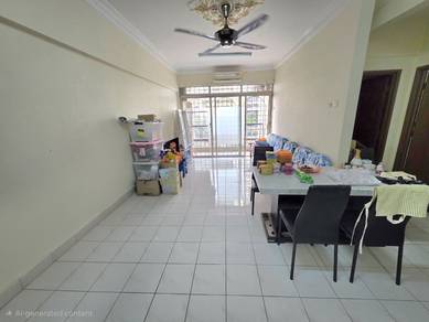 Condominium For Sale in Sri Pandan