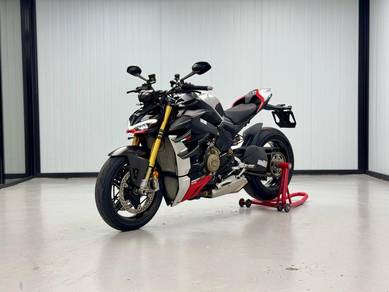 Ducati Streetfighter V2