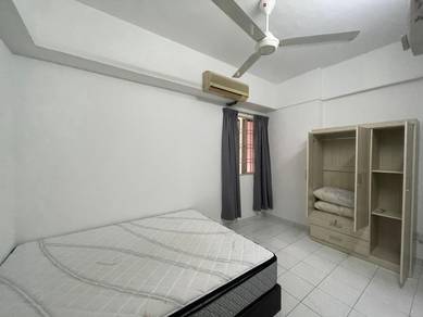 Room in Bangi, SGR