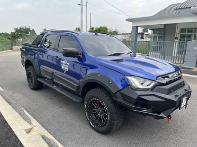 Isuzu D-Max PREMIUM in Gurun, KDH