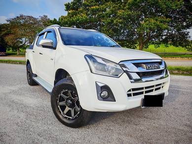Isuzu D-Max Z PRESTIGE 4X4 SILKY WHITE PEARL in Sungai Besi, KUL