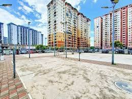 Apartment For Sale in Laguna Biru
