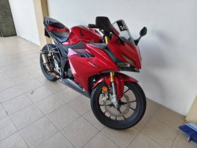 Honda CBR150R