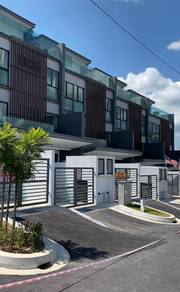 3.5-storey Terraced House For Sale in Batu Caves,SGR