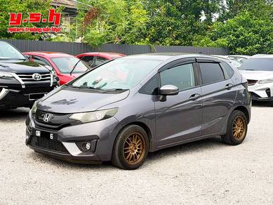 Honda Jazz V in Kuching, SWK