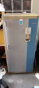 Peti Ais (Freezer)