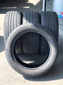 225/50/17 Michelin ps4