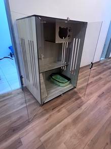 Solid Wood Cat Villa with Tempered Glass