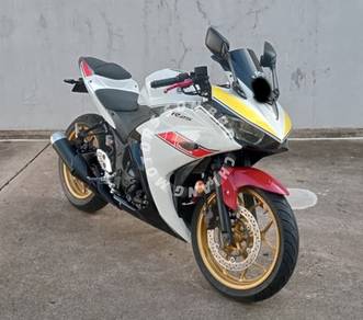 Yamaha R25