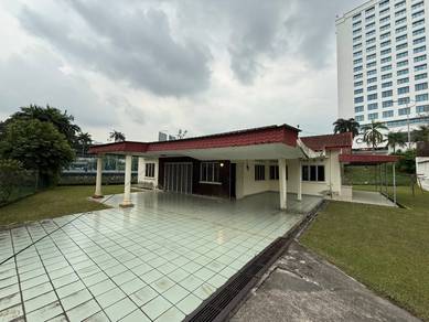 Bungalow House For Sale in Petaling Jaya,SGR