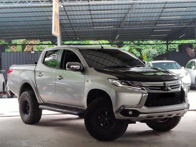 Mitsubishi Triton VGT A/T PREMIUM in Salak Selatan, KUL