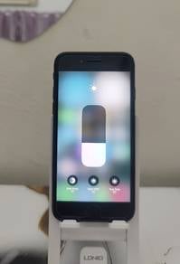 iPhone 8 (64GB) 