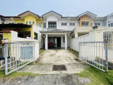 2-storey Terraced House For Sale in Seri Kembangan,SGR
