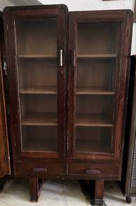 Almari Kayu Solid Vintage 2 Pintu Berkaca