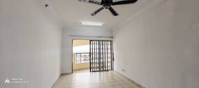 Apartment For Rent in Prima Regency
