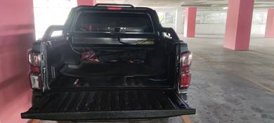 Isuzu D-Max PREMIUM in Bangi, SGR