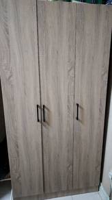 Almari 3 pintu 