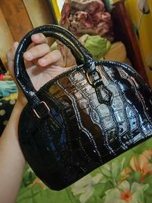 handbag 