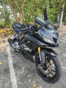 Yamaha R15