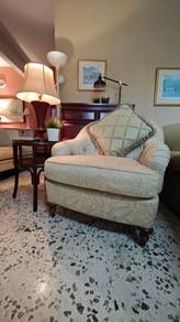 Single Lounge Chairs