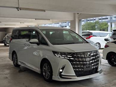 Toyota Alphard Z in Desa Petaling, KUL
