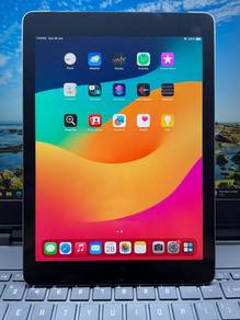 iPad Gen 6 (128gb & Wifi + Cellular)