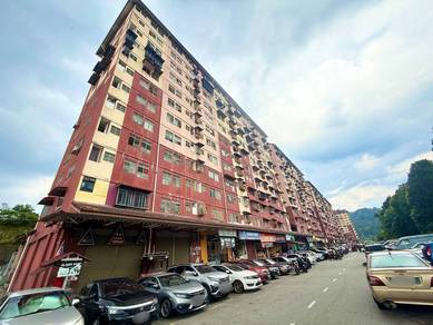 Flat For Sale in Desa Lembah Permai