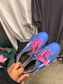 kasut futsal figos / kasut bola nike