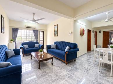Condominium For Sale in The Chancellor Condominium