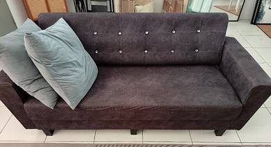 3 seated diamond sofa