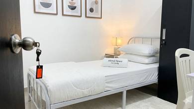 Room in Seri Kembangan, SGR