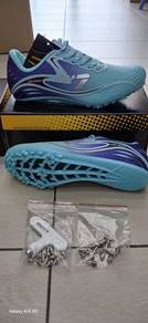 Line Seven Spikes Shoe Olahraga