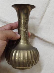 brass vase