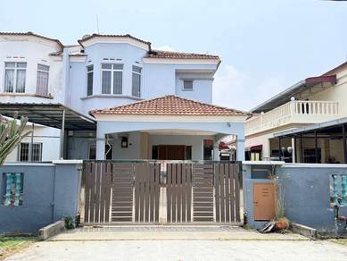 Semi-Detached House For Sale in Batu Berendam,MLK