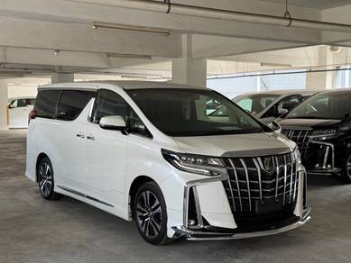 Toyota Alphard SC in Desa Petaling, KUL
