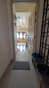 Room in Jelutong, PNG