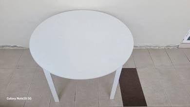 VIHALS White Round Table