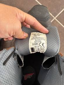 Safety shoes redwing